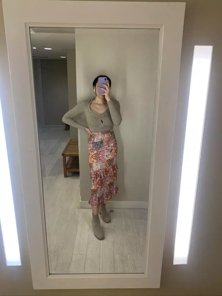 fall capsule wardrobe outfit, midi skirt with sweater and boots