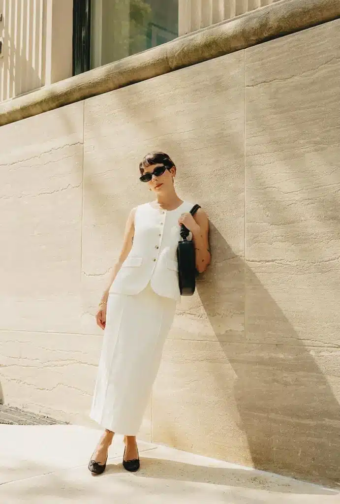 Stylish woman in sunglasses and Teigan Linen Pencil Skirt